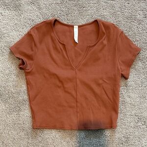 ALO Yoga Rust Crop Top